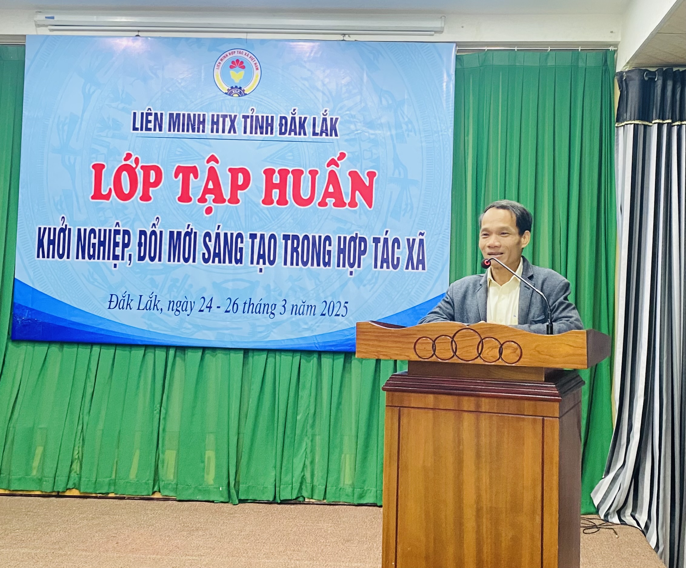 a Dần phát biểu